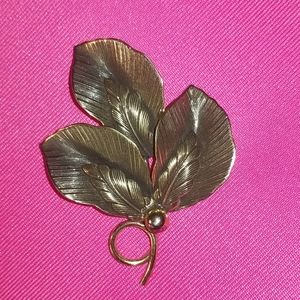 Large Vintage Botticelli Brooch
